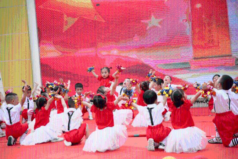 中国电竞人物排行榜，uzi不在前五名，第一名世界冠军拿到手软