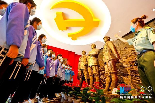 救援蓝色小兔