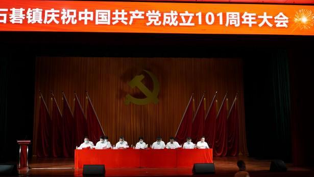 法国投降，戴高乐晚年回忆道，太多人在凡尔登被德军打成了神经病